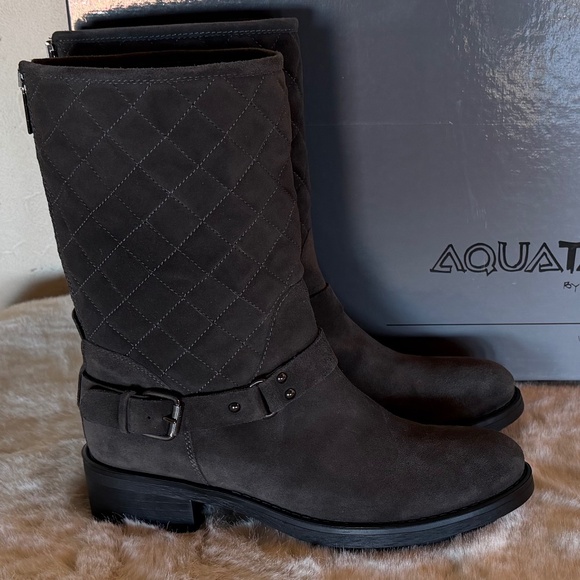 Aquatalia Shoes - NWT Aquatalia "Shannon" Weatherproof Suede Quilted Boots - 9.5M NIB